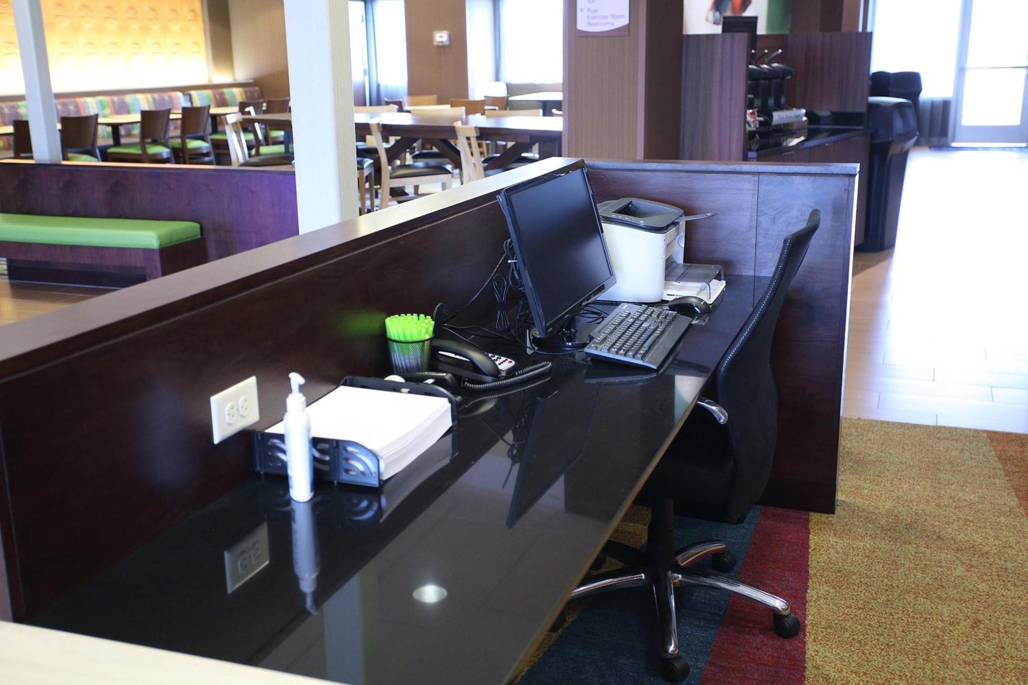 Fairfield Inn & Suites By Marriott East Grand Forks Bagian luar foto